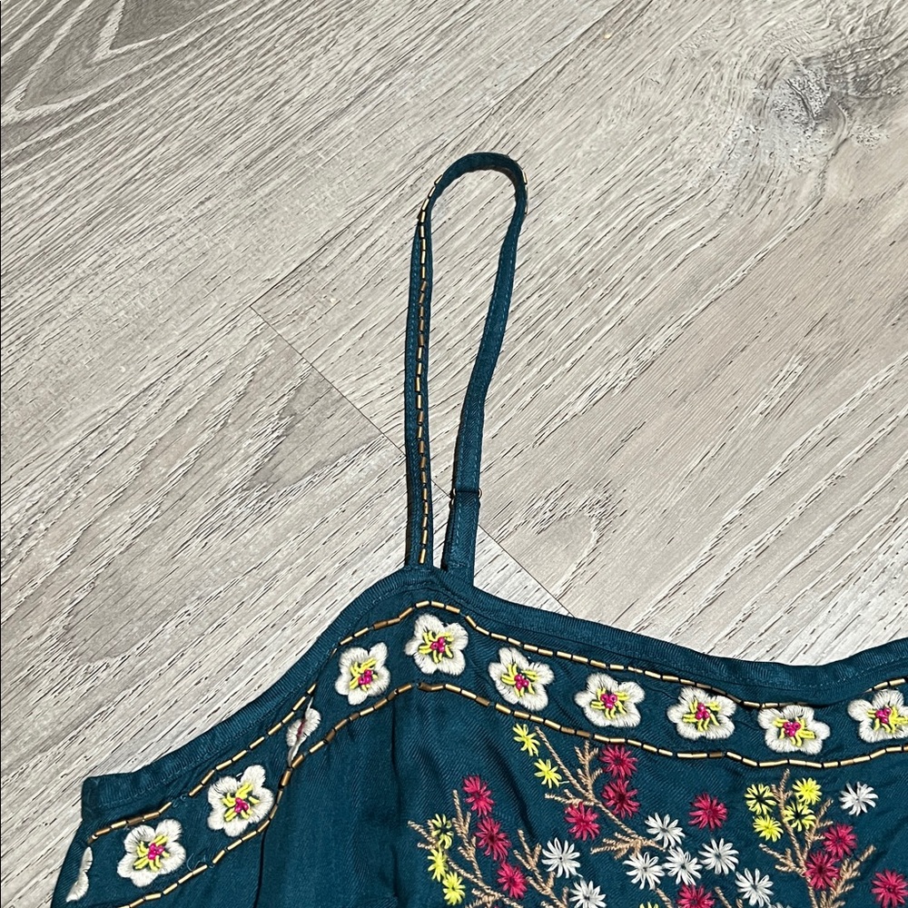 Anthropologie Luzia Cropped Embroidered & Sequin Cami - Picture 7 of 16